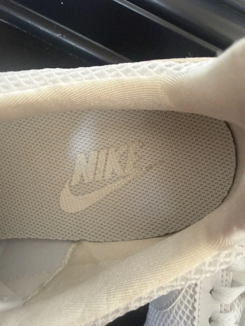 Nike White Low-Top Mesh daybreak Sneakers - Picture 2 of 8